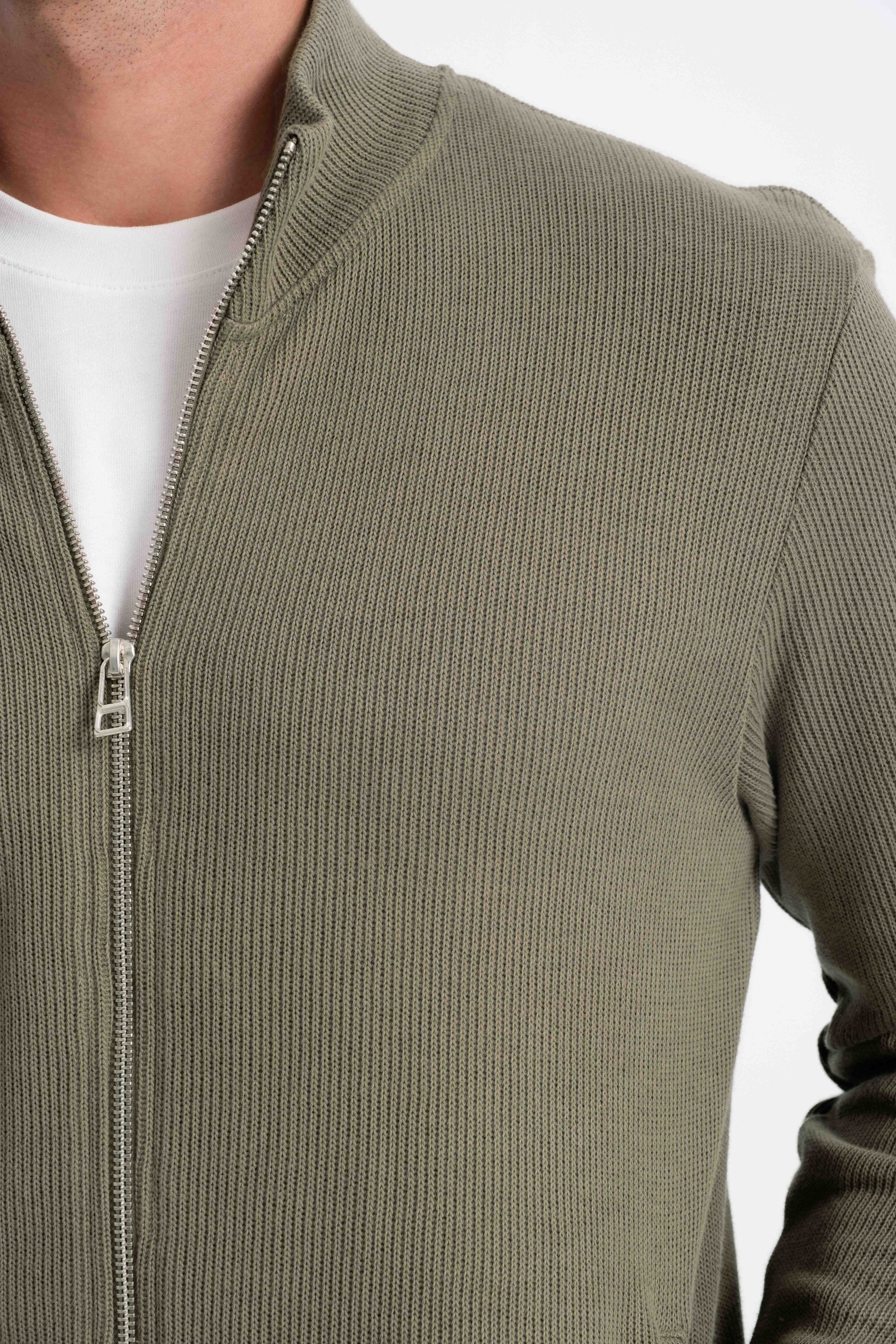 9552 JS DİK YAKA GİPELİ SELANİK HIRKA -R - Color: HAKİ