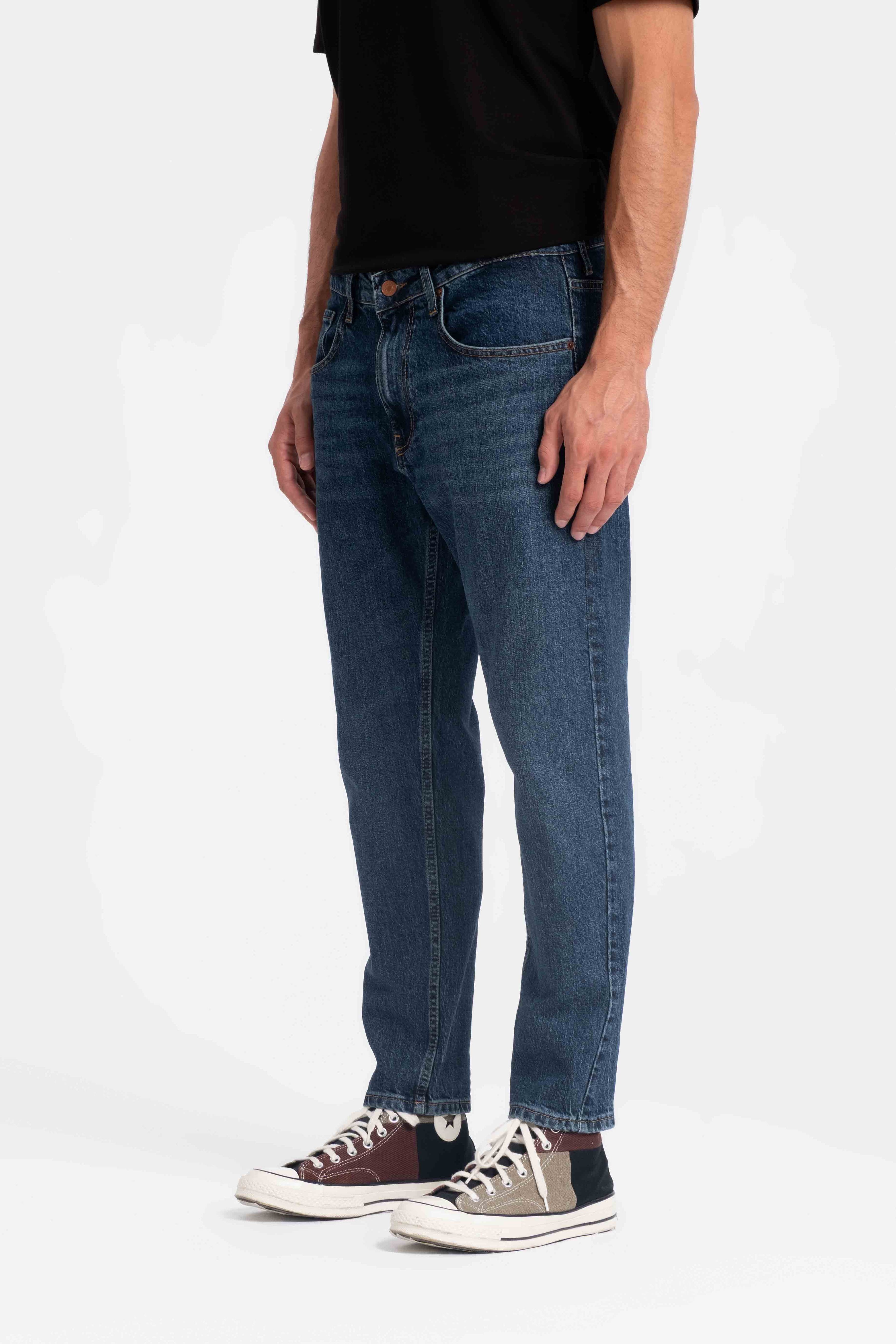 SLIM TAPERED -R